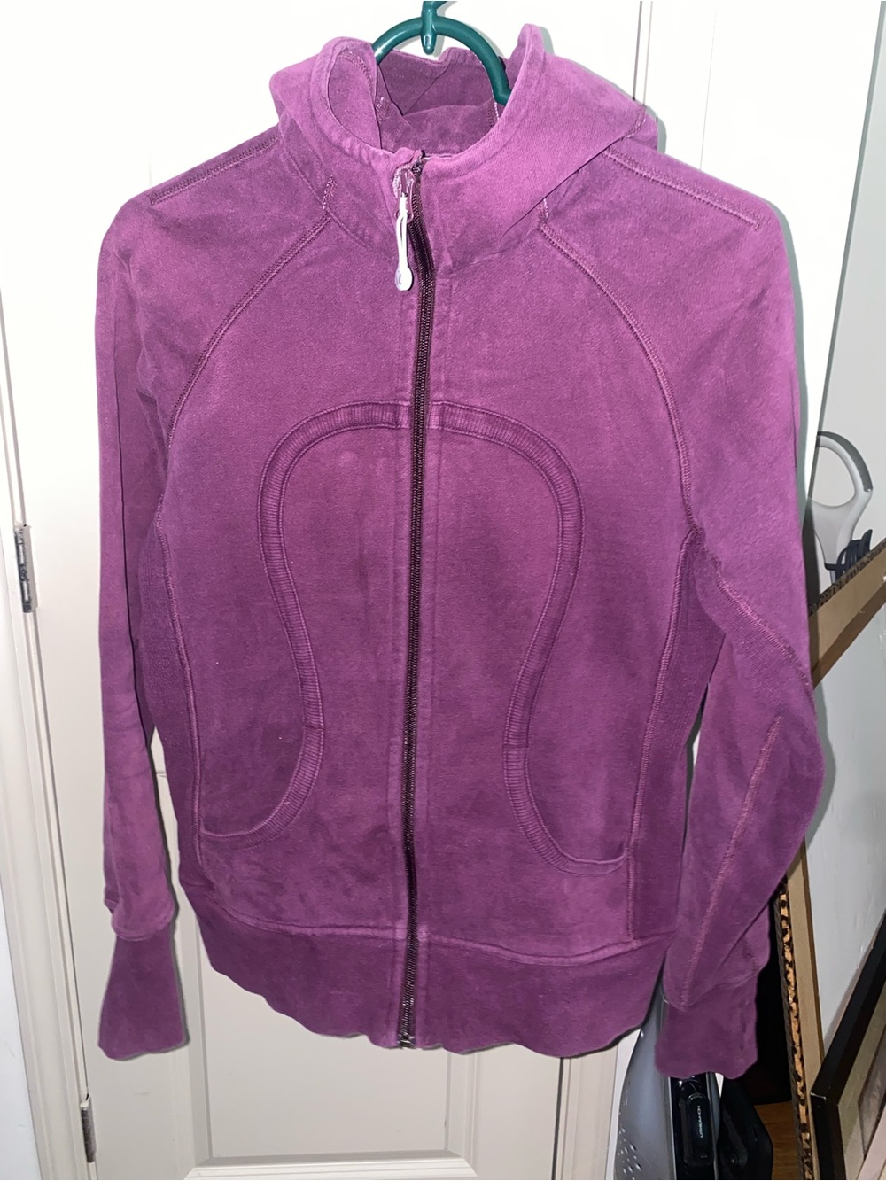 Lululemon Scuba Hoodie II Size 8